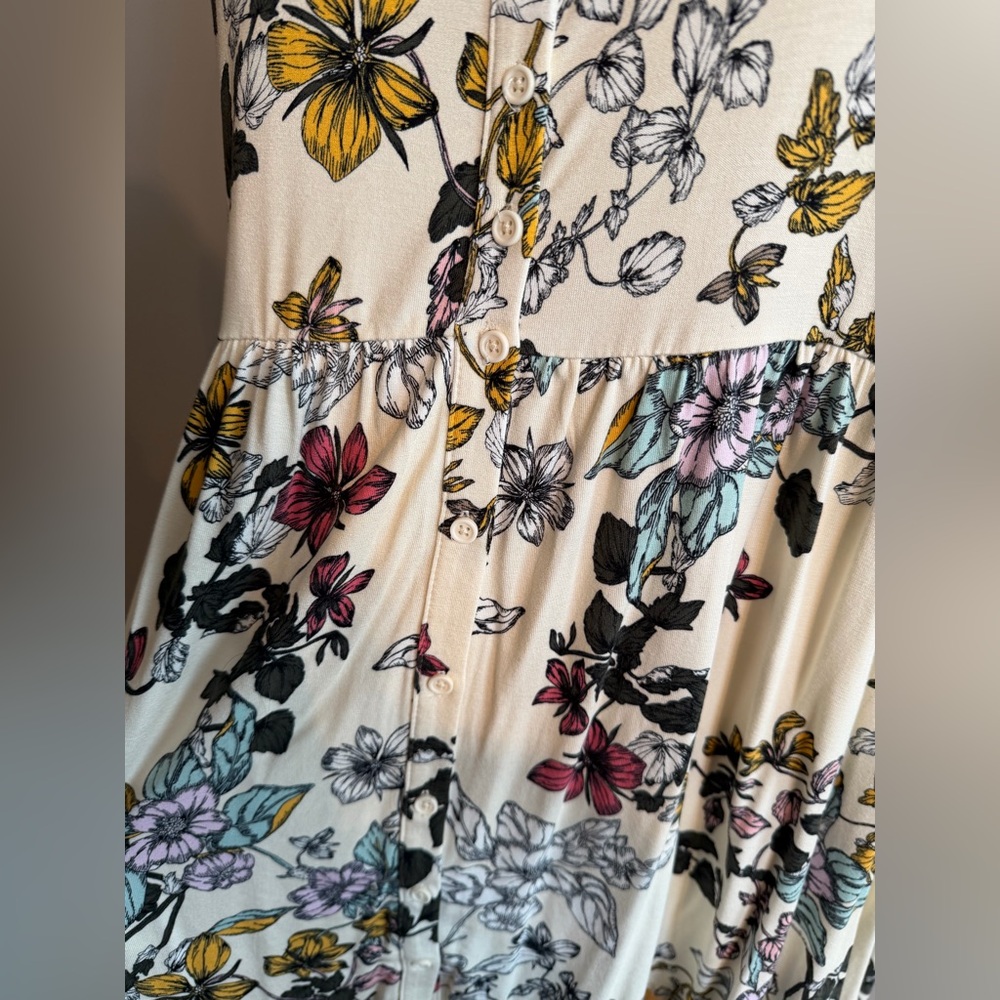 Torrid Cream Floral Supersoft Babydoll Tee - Torrid Size 3 (22-24, 3X) - Picture 10 of 12